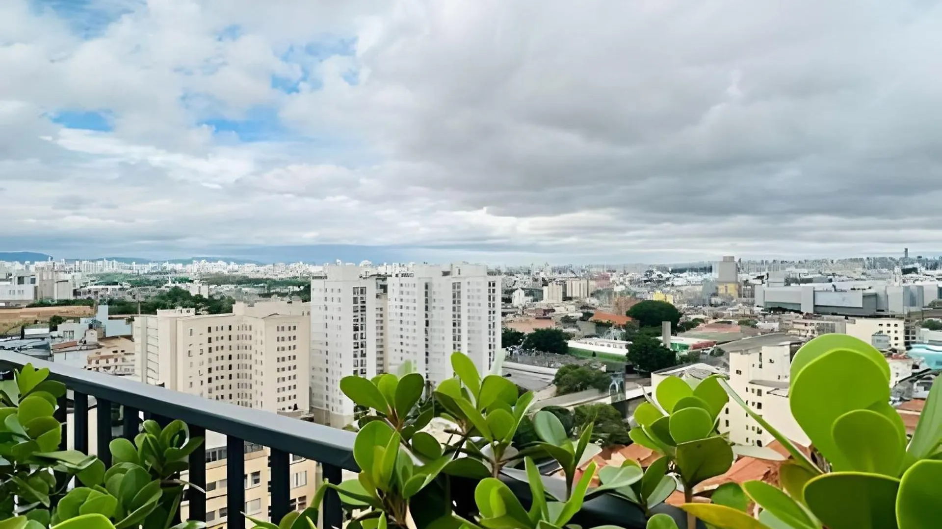 Nyaraló Zyz Centro Hospedagem Sp Villa São Paulo